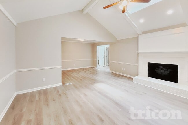 Building Photo - 2309 Pastille Ln
