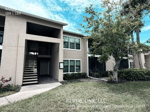 Building Photo - 4006 Crockers Lake Blvd
