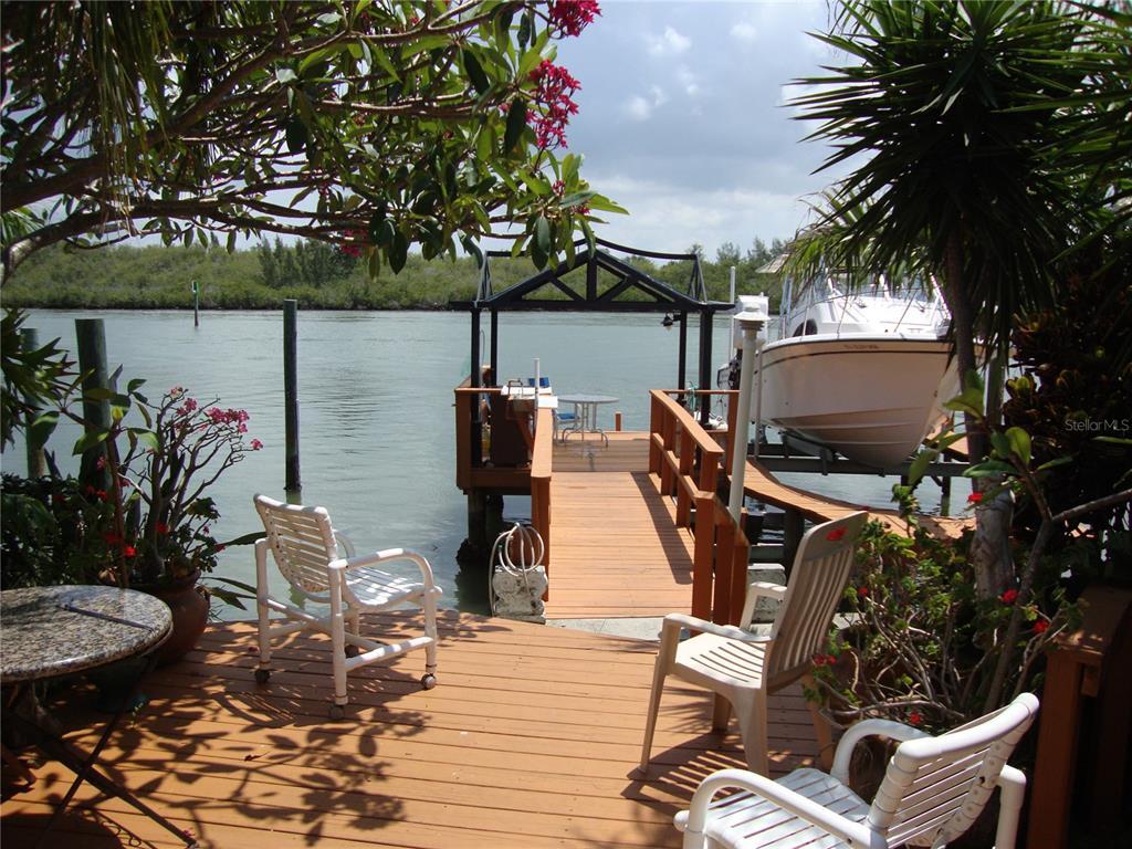 Foto principal - 18209 Gulf Blvd