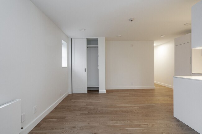 Photo du bâtiment - 122 Dowling Ave