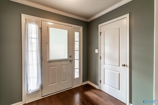 Foto del edificio - 124 NW Wittington Ln
