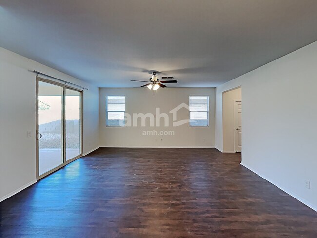 Foto del edificio - 1688 E Primavera Way