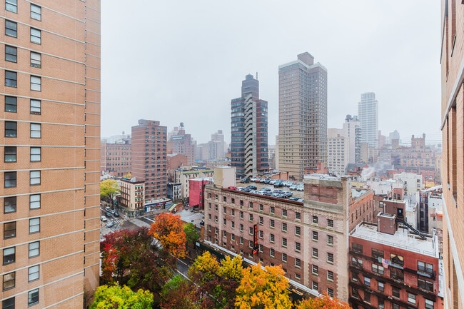 Foto del edificio - 155 E 31st St