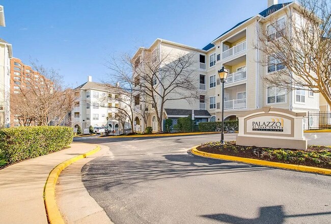 Foto del edificio - 4550 Strutfield Ln