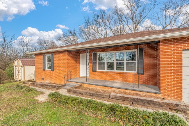 Building Photo - 3658 Tarbett Rd