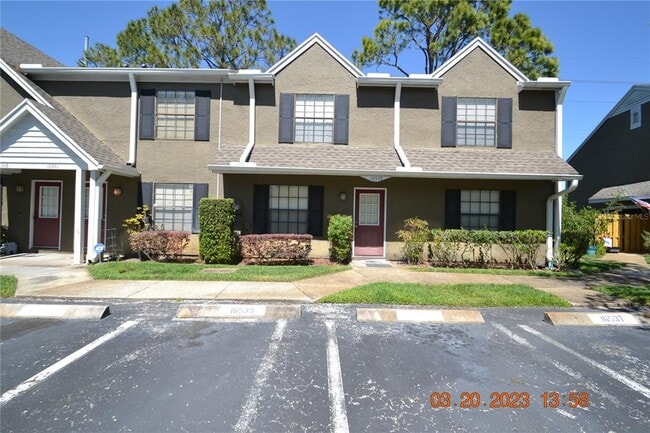 Foto del edificio - 16539 Lake Brigadoon Cir