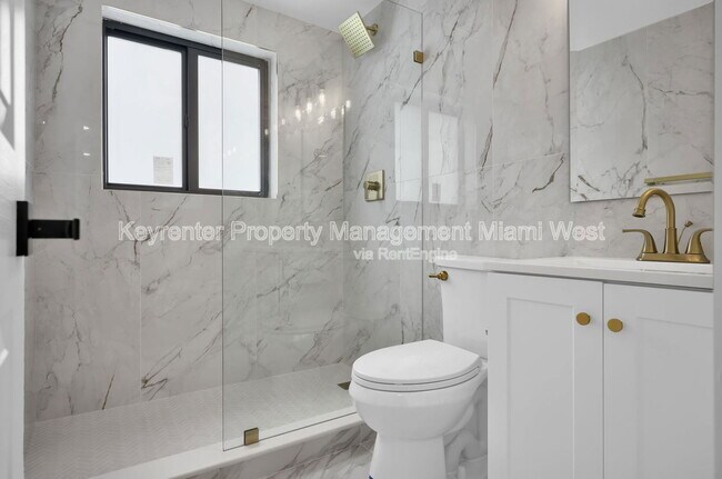 Foto del edificio - 210 Beacom Blvd