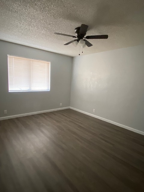 Foto del edificio - 20240 Park Rd