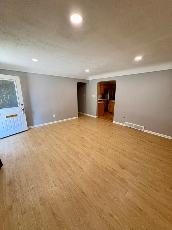 Foto del edificio - 2044 Arcola St