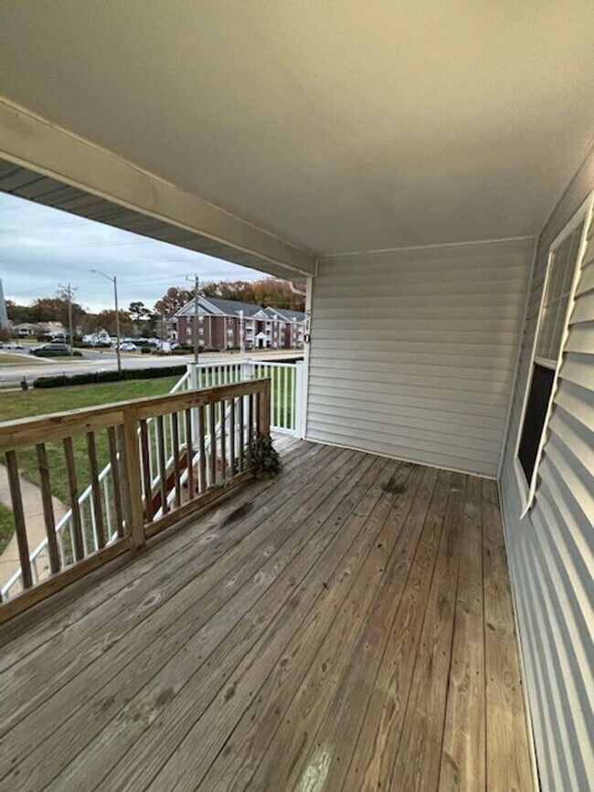 Foto del edificio - New Pointe Condominiums