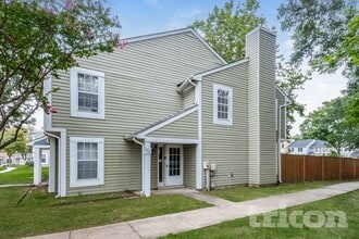 Building Photo - 4192 Bluebird Dr