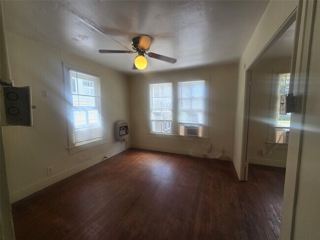 Foto del edificio - 2221 35th St