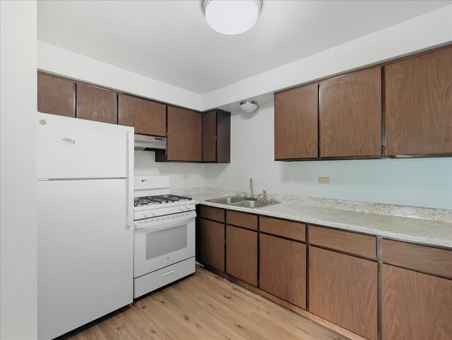 Building Photo - 122 W Washington St