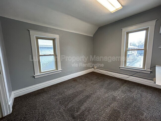 Foto del edificio - 1832 S Burdick St