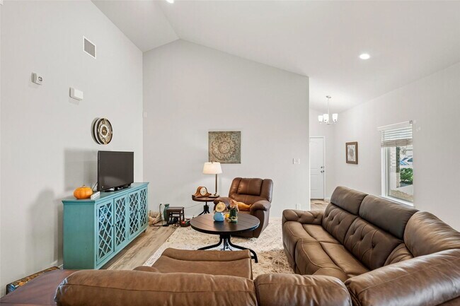 Foto del edificio - 9977 Tammy Ln