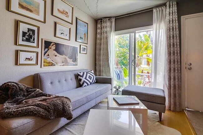 Foto del edificio - 4747 Hamilton St