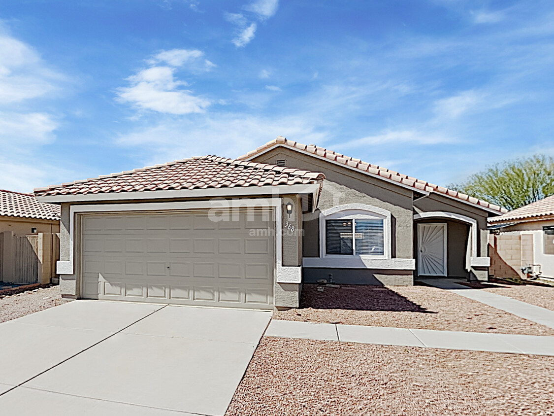 Foto principal - 368 S 161ST Dr