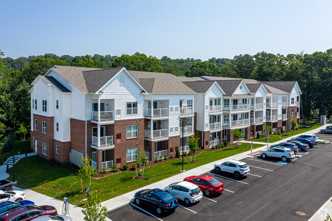 Building Photo - Pleasant Valley Apartments