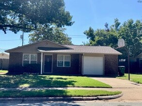 Building Photo - 5115 Kingston Dr