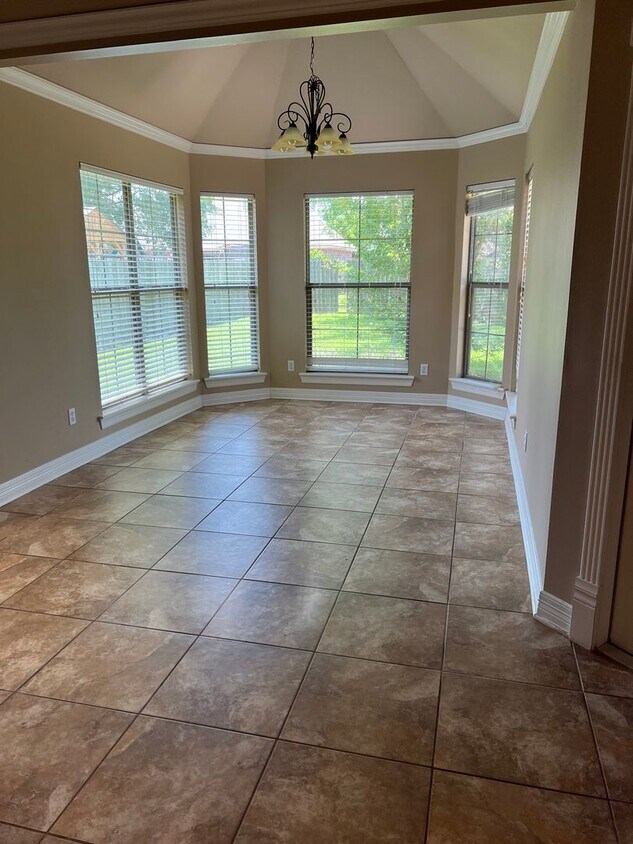 Building Photo - Home For Lease In Tiburon