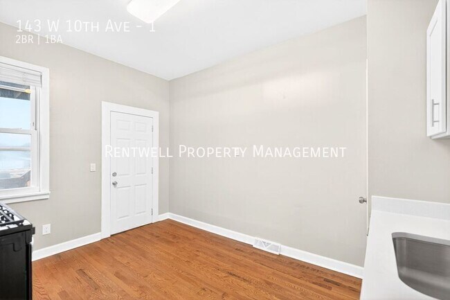 Foto del edificio - 143 W 10th Ave