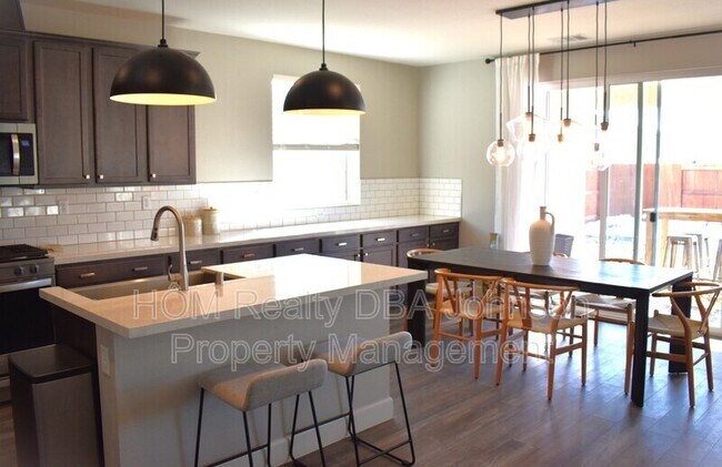 Building Photo - 2225 Selway Dr