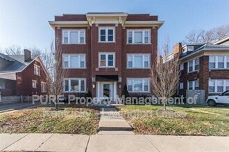 Building Photo - 262 Kalmia Ave