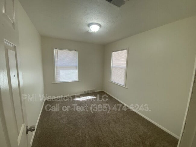 Building Photo - 750 E 300 N
