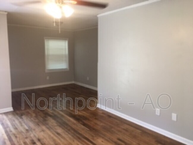 Building Photo - 2592 Plantation Dr