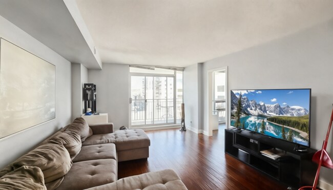 Photo du bâtiment - 1.0 bedroom in Calgary Alberta T2R 1S5