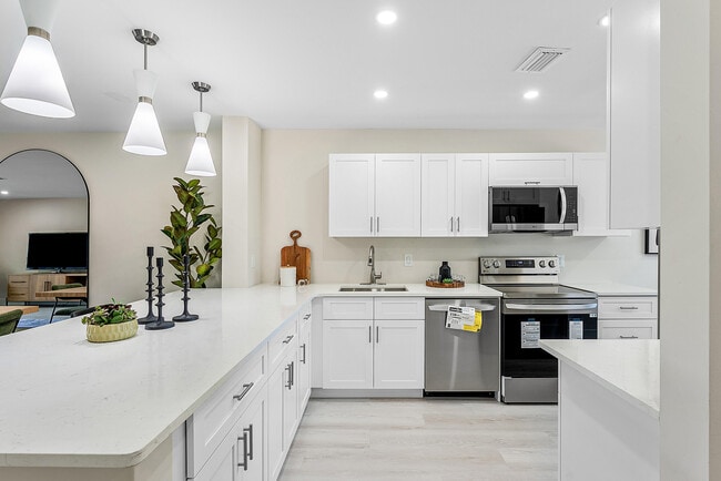 Foto del edificio - 4865 NW 16th Terrace