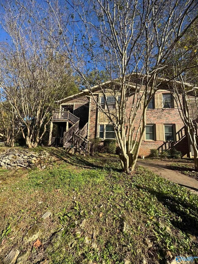 Building Photo - 2137 Belle Grove Dr SW