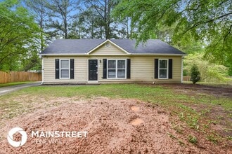 Building Photo - 2745 Sapphire St