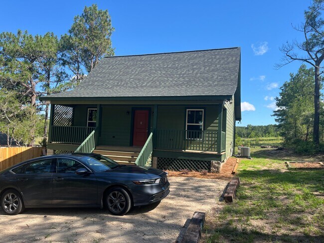 Foto del edificio - 180 Taylor Pond Rd