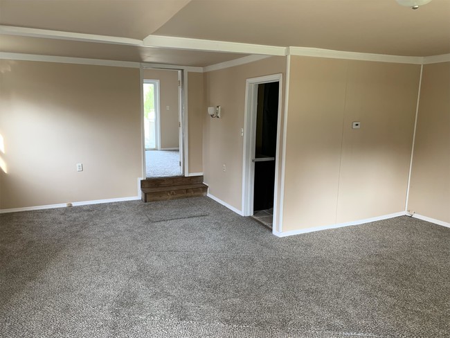 Building Photo - 1507 Mount Laurel Rd