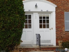 Building Photo - 43 Conforti Ave