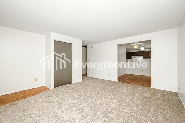 Building Photo - 4783 Taylorsville Rd