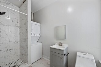 Building Photo - 615 Pacific St