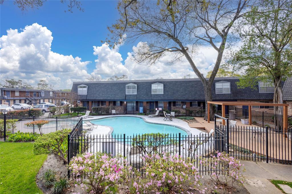 Foto principal - 9029 Gaylord Dr