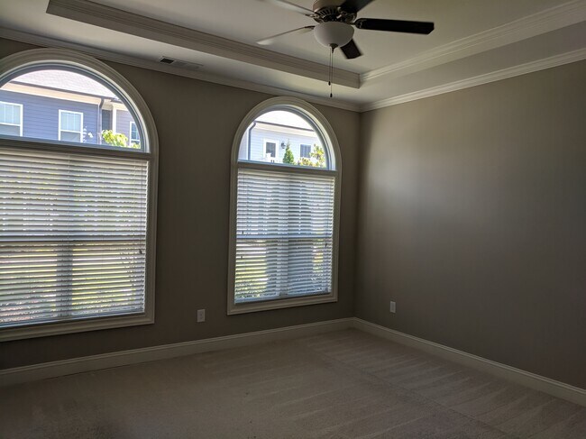 Foto del edificio - 903 Proctor Ranch Dr
