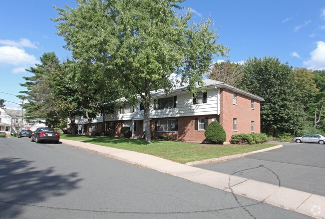 Building Photo - Cooper Hill Apartments