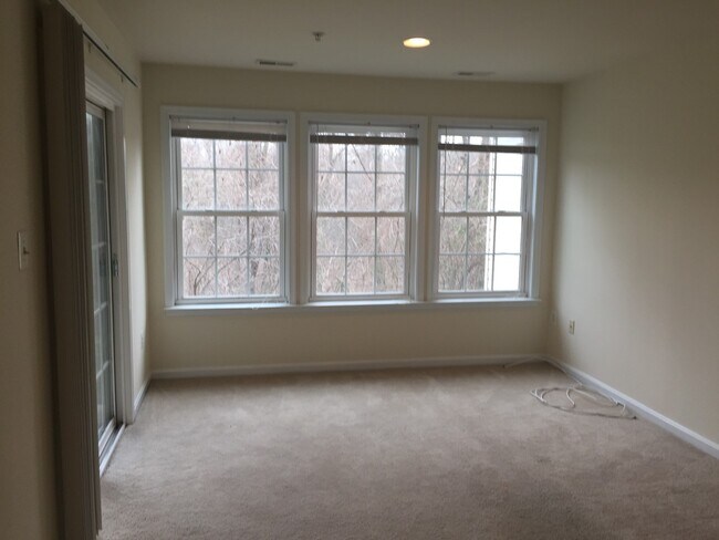 Foto del edificio - Oversized Townhome in Crofton Farms