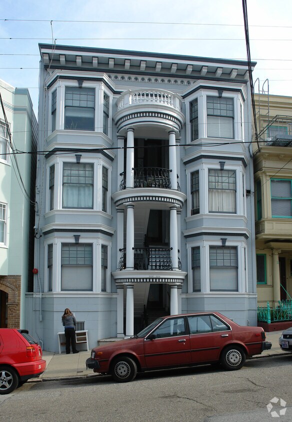 Building Photo - 2228-2236 Jones St