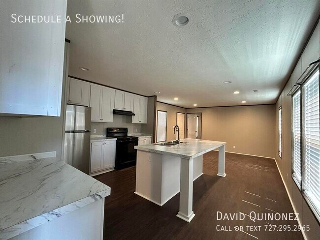 Foto del edificio - 2737 W Washington Center Rd
