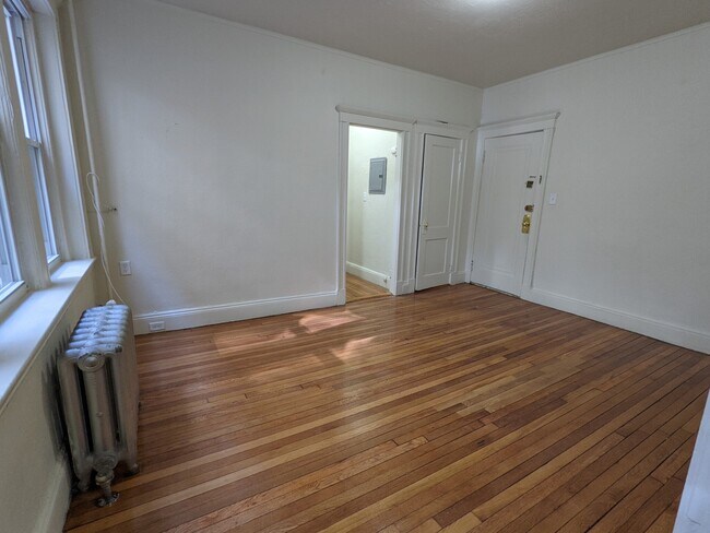 Building Photo - 1167 Boylston St