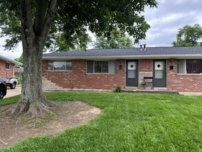 Building Photo - 2425-2427 Chesstal St