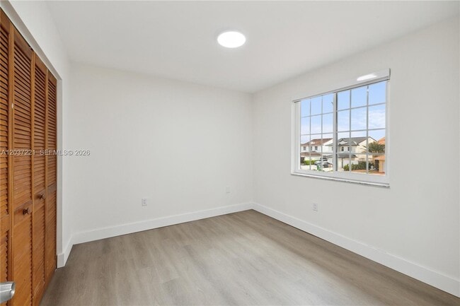 Foto del edificio - 15130 SW 58th St