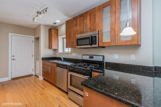 Foto del edificio - 6435 N Richmond St