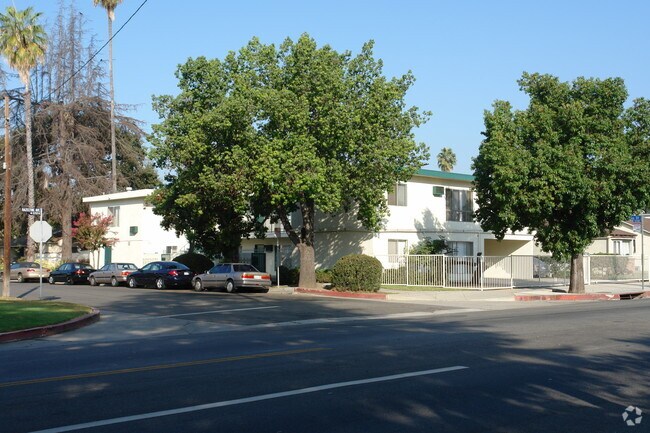 Building Photo - 14109 Hatteras St