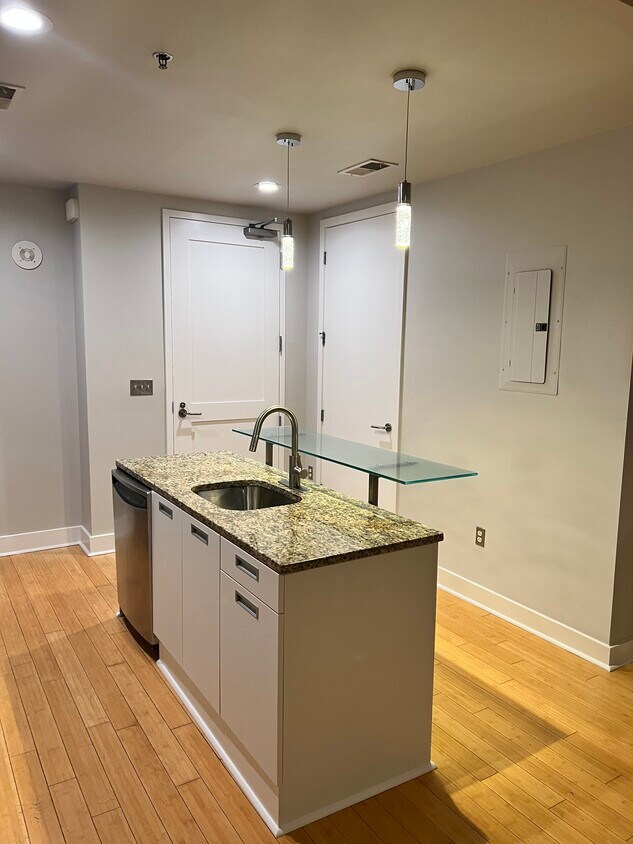 1133 Metropolitan Ave Unit 607, Charlotte, NC 28204 Condo for Rent in Charlotte, NC